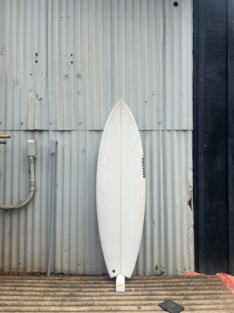 Firecat 5'7" x 19.25 X 2.44 - 27.90L, Swallow, 3x Futures Fin Boxes, PU - ID:612949