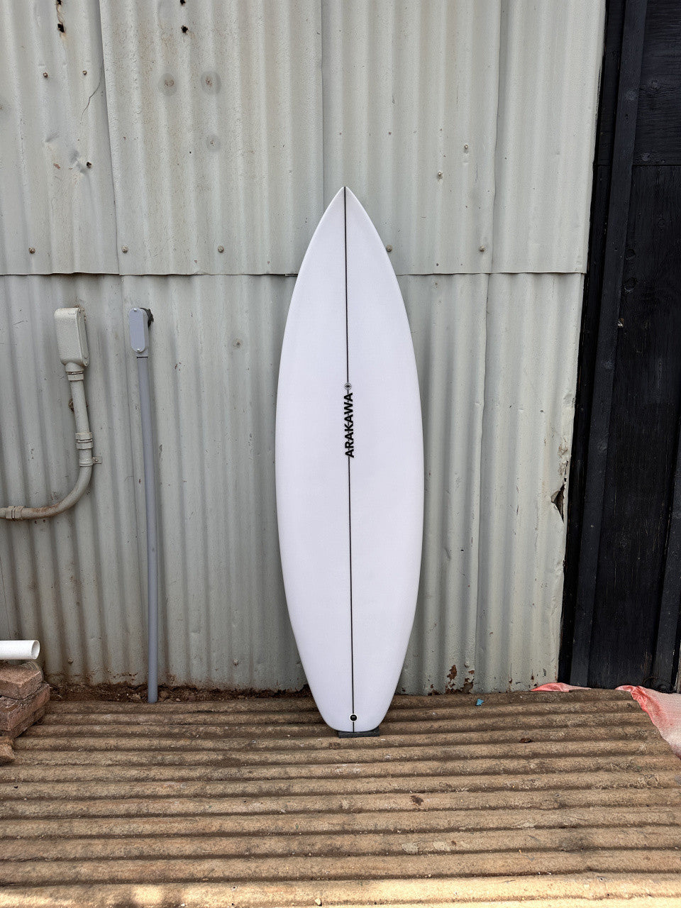 Bandit 5'7" x 18.75 X 2.38, 5x Futures Fin Boxes, PU - ID:1130543