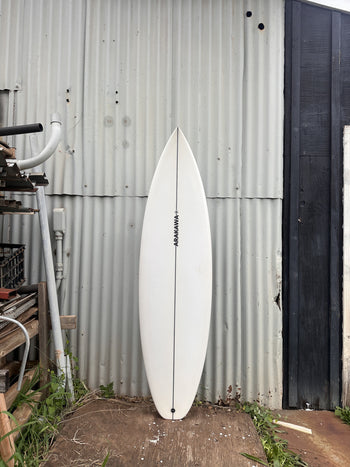 Custom Model 6'0" x 18.88 X 2.5 - 30.10L, Squash, 3x   Fin Boxes, PU - ID:963151