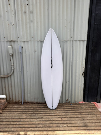 Bandit 5'7" x 18.75 X 2.38, 5x  Futures Fin Boxes, PU - ID:1130543