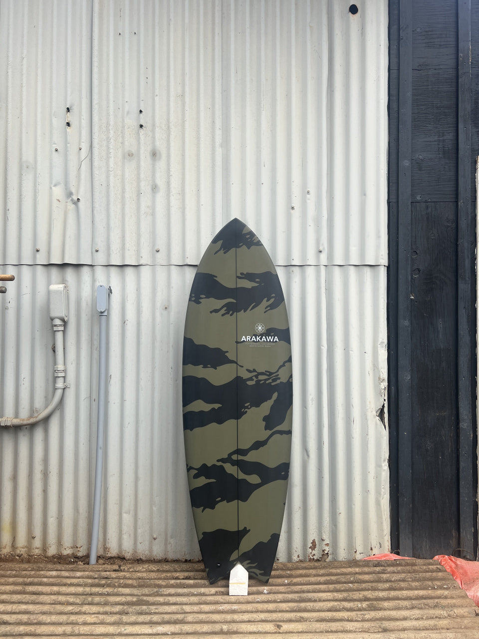 Slingshot 5'6" x 20.75 X 2.63 - 34.30L, Swallow, 2x  Futures Fin Boxes, PU - ID:1120303