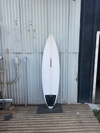 RP 6'4" x 18.75 X 2.55 - 30.70L, Round Pin, 3x  Futures Fin Boxes, PU [Average] - ID:1069720