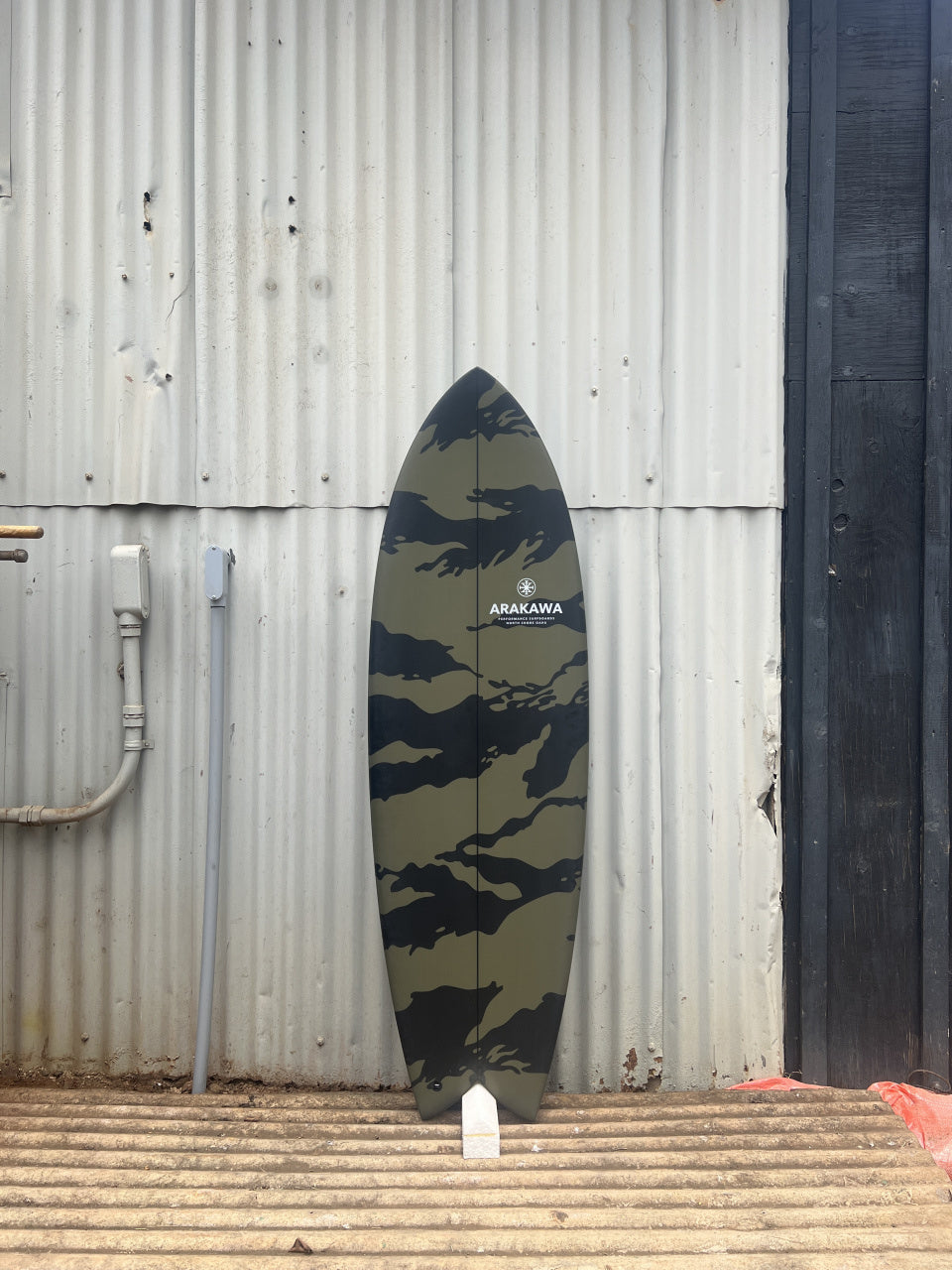 Slingshot 5'10" x 21.25 X 2.75 - 39.00L, Swallow, 2x  Futures Fin Boxes, PU - ID:1120467